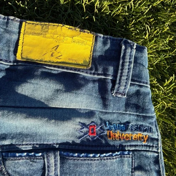 Vintage Y2K Fashion Wear Jeans 26x33 Denim Faded Slim Skinny Jeans Embroidered - Picture 9 of 10